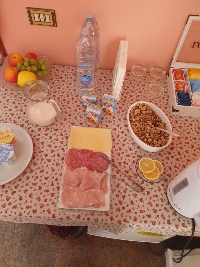 Ferrari Oriella Frühstückspension Solignano Nuovo